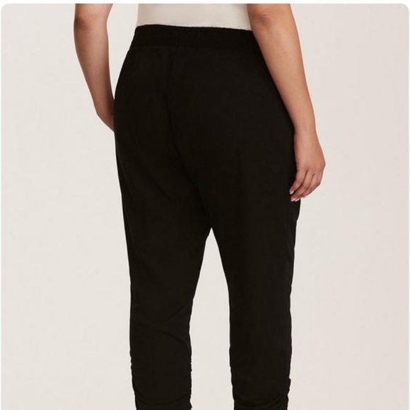Torrid Challis Jogger Pants Size 4 4X Black Stretch VGUC - Picture 3 of 10
